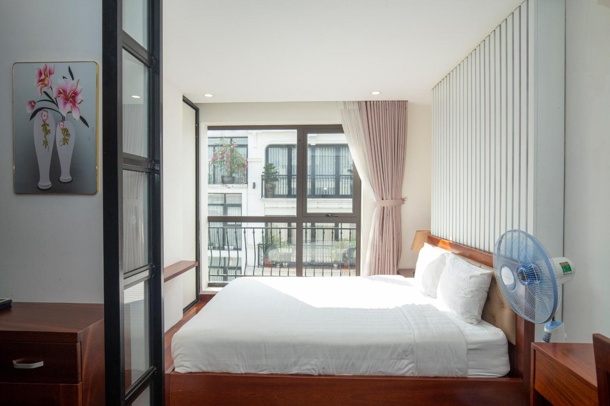 Sumitomo10 Apartment - Lane 12 Dao Tan Street ฮานอย ภายนอก รูปภาพ